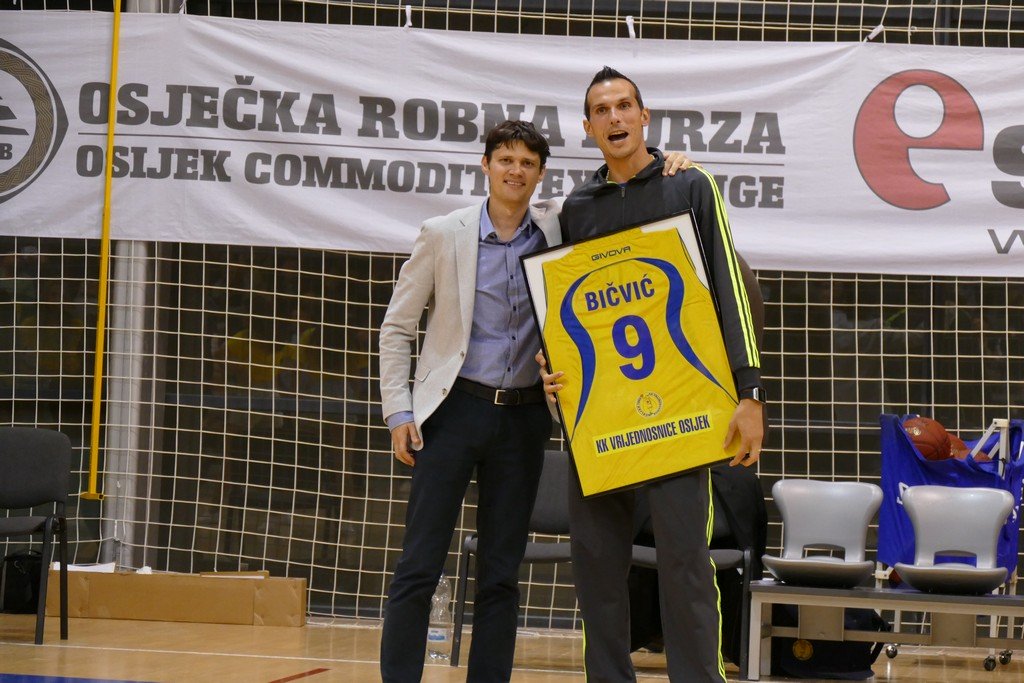 Oproštaj Bičvića od košarke
